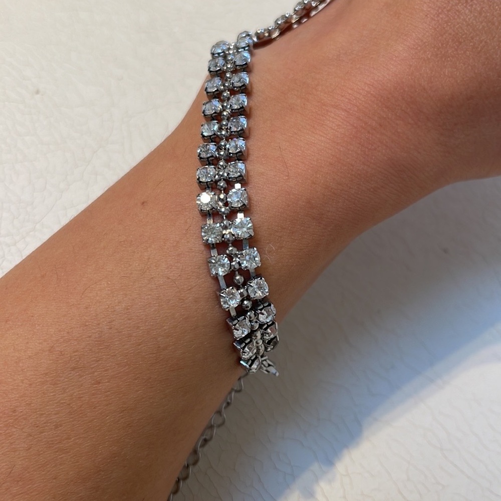 Hand jewelry- gorgeous - dazzling crystal- white gold plated